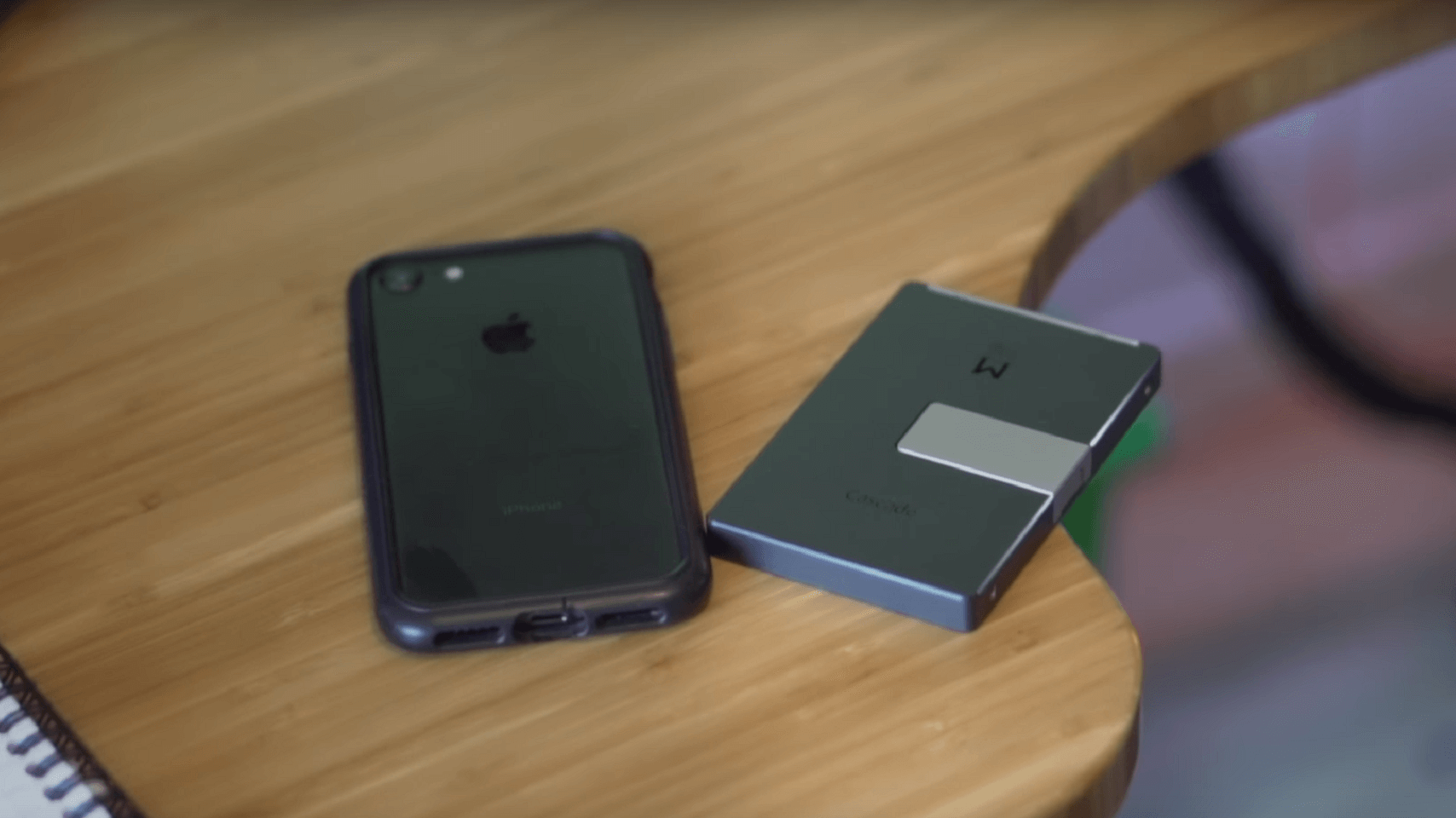 cascade wallet gunmetal iphone